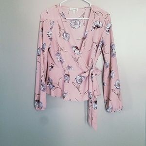 Monteau 🌹 peplum wrap top